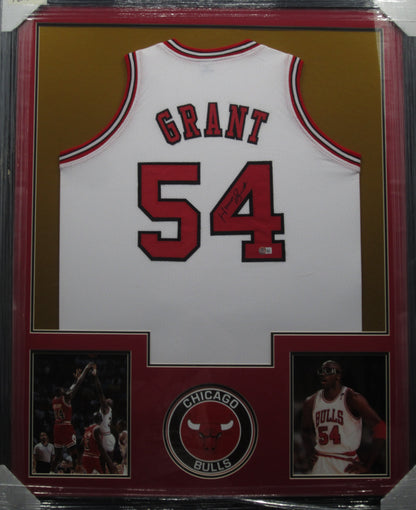 Chicago Bulls Horace Grant Hand Signed Autographed Custom Red Jersey Framed & Matted with BECKETT COA
