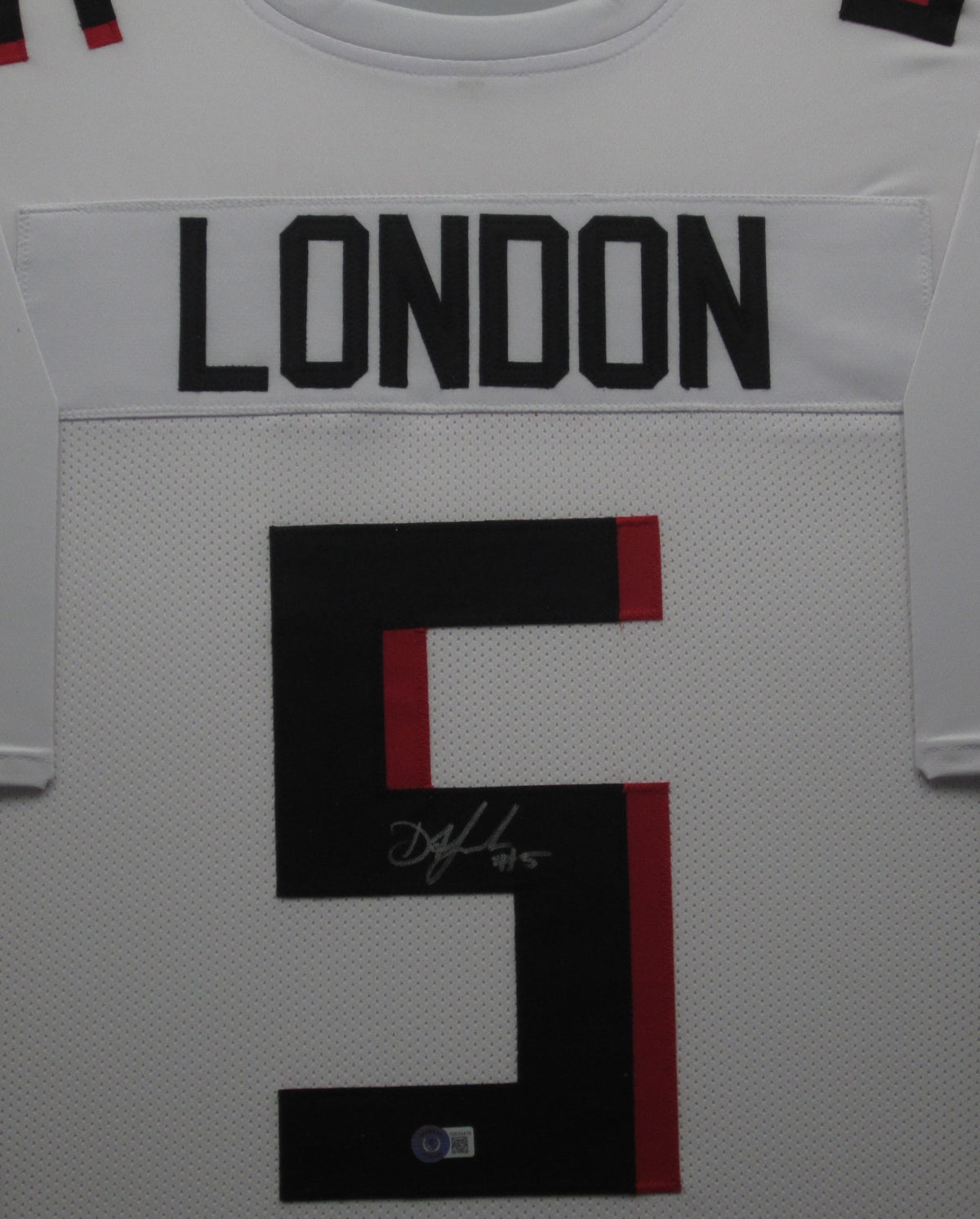 Atlanta Falcons Drake London Hand Signed Autographed Custom White Jersey Framed with Matting Includes Beckett COA
