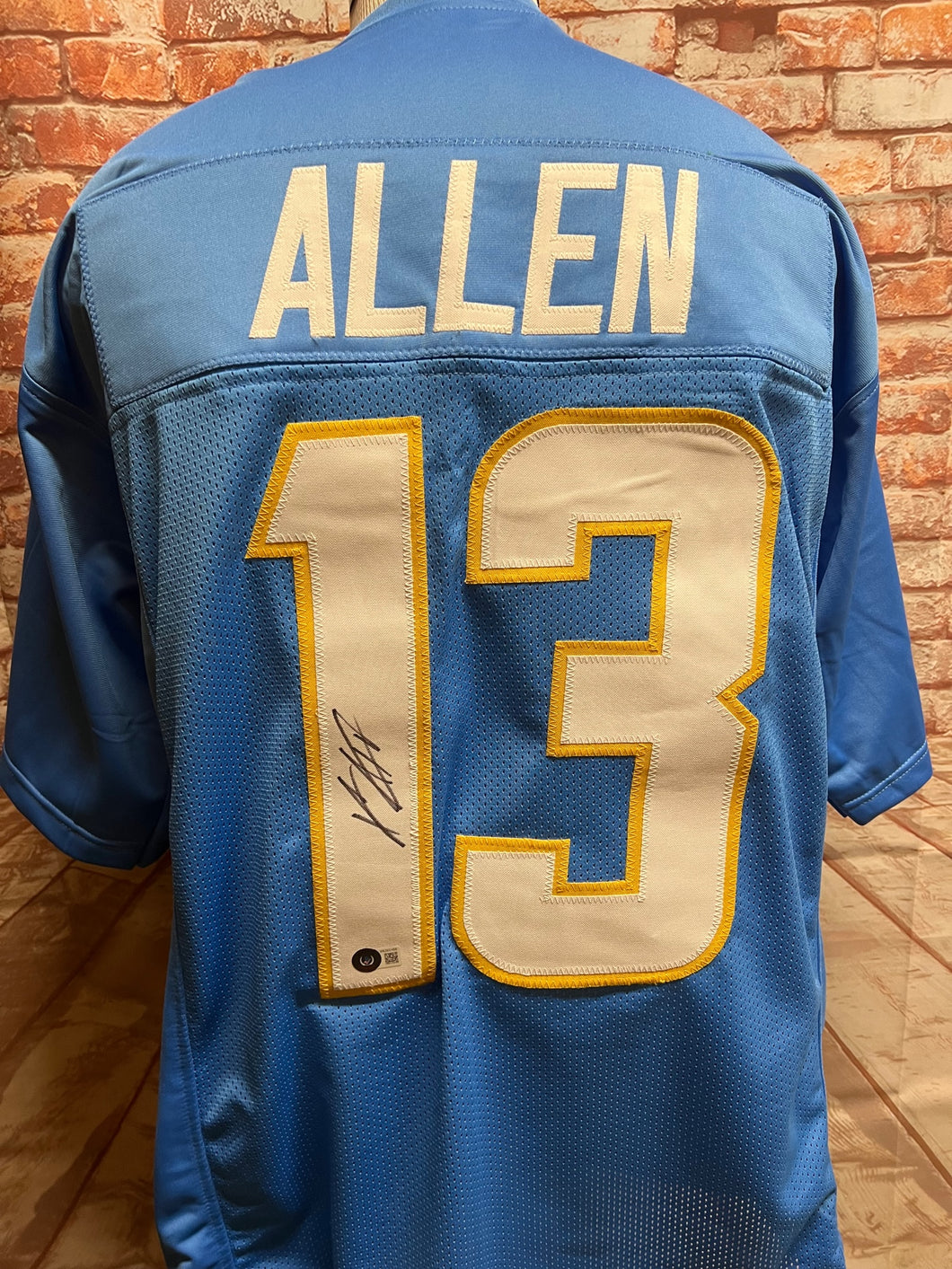 Los Angeles Chargers Keenan Allen Signed Jersey with Beckett COA